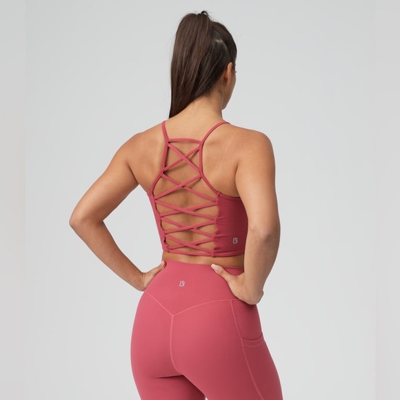 BuffBunny | Ivy Crop - Picture 1 of 10